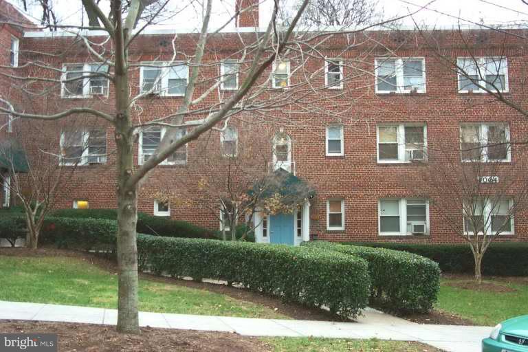 4004 Beecher Street Northwest, Unit 303 Washington, DC 20007 - Photo 1 of 6 Exterior (Main)