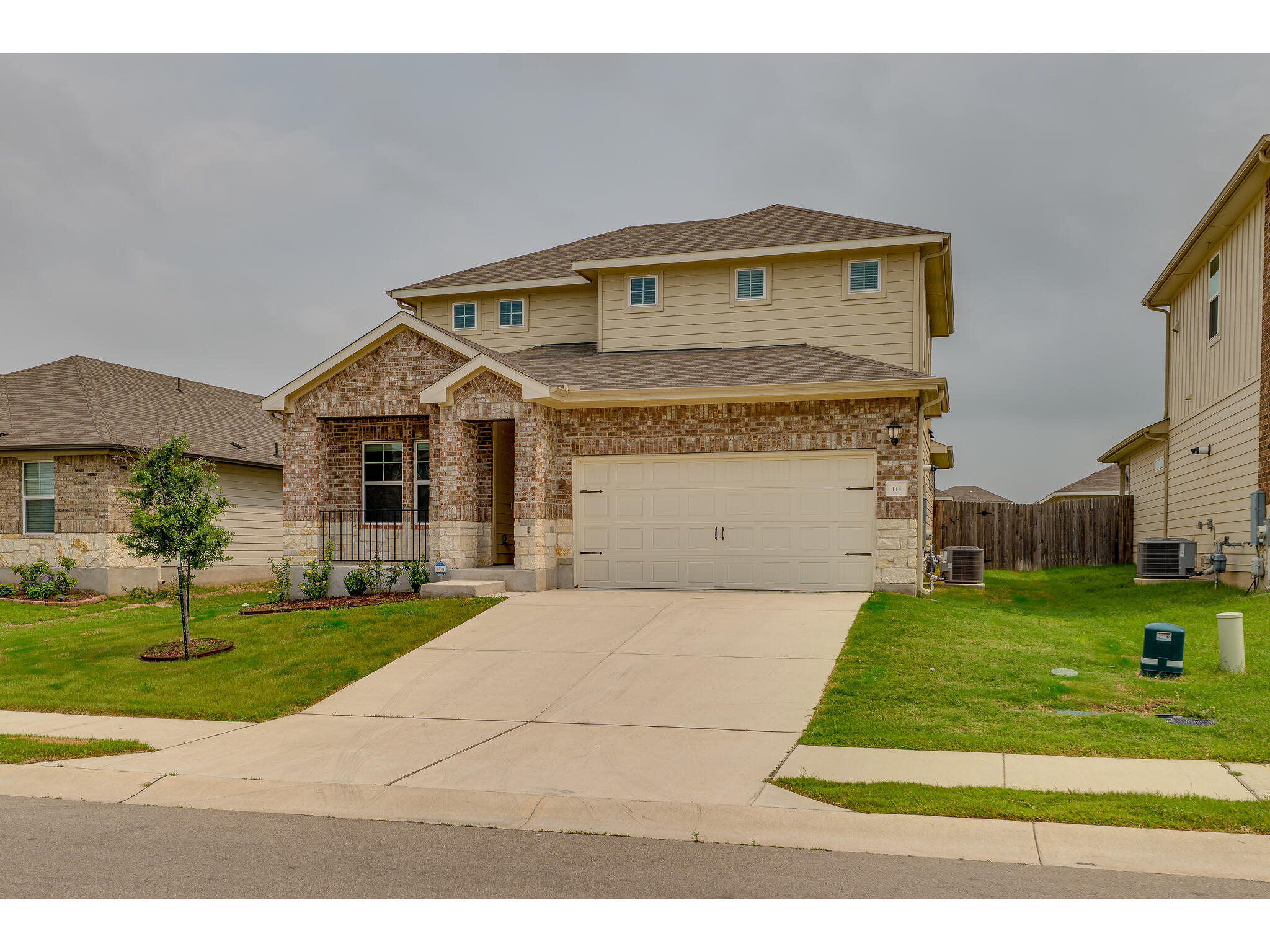 111 Grapefruit Road Hutto, TX 78634 - Photo 3 of 39 View of front facade