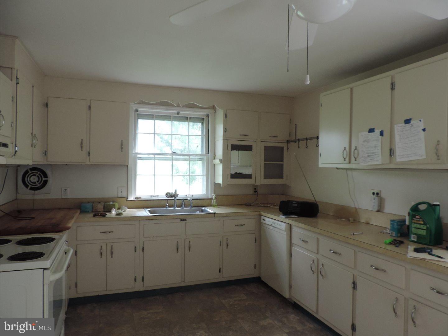 66 Mallard Road Southampton, PA 18966 - Photo 9 of 17 Gallery Image 9