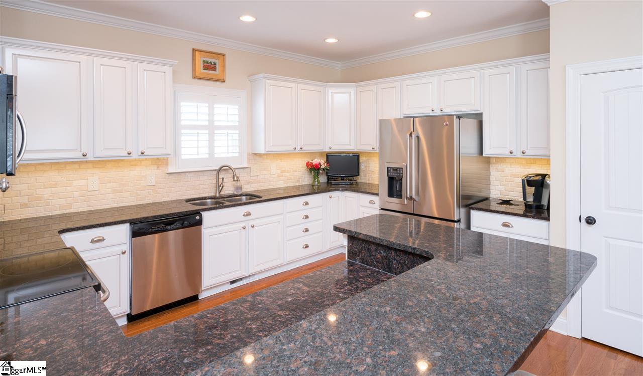 21 Marquette Road Simpsonville, SC 29680 - Photo 9 of 36 Gallery Image 9