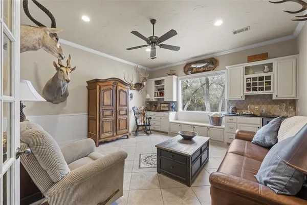 $949,900 | 130 Winding Trail, Crawford, TX 76638