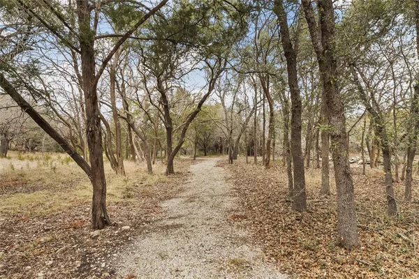 $949,900 | 130 Winding Trail, Crawford, TX 76638