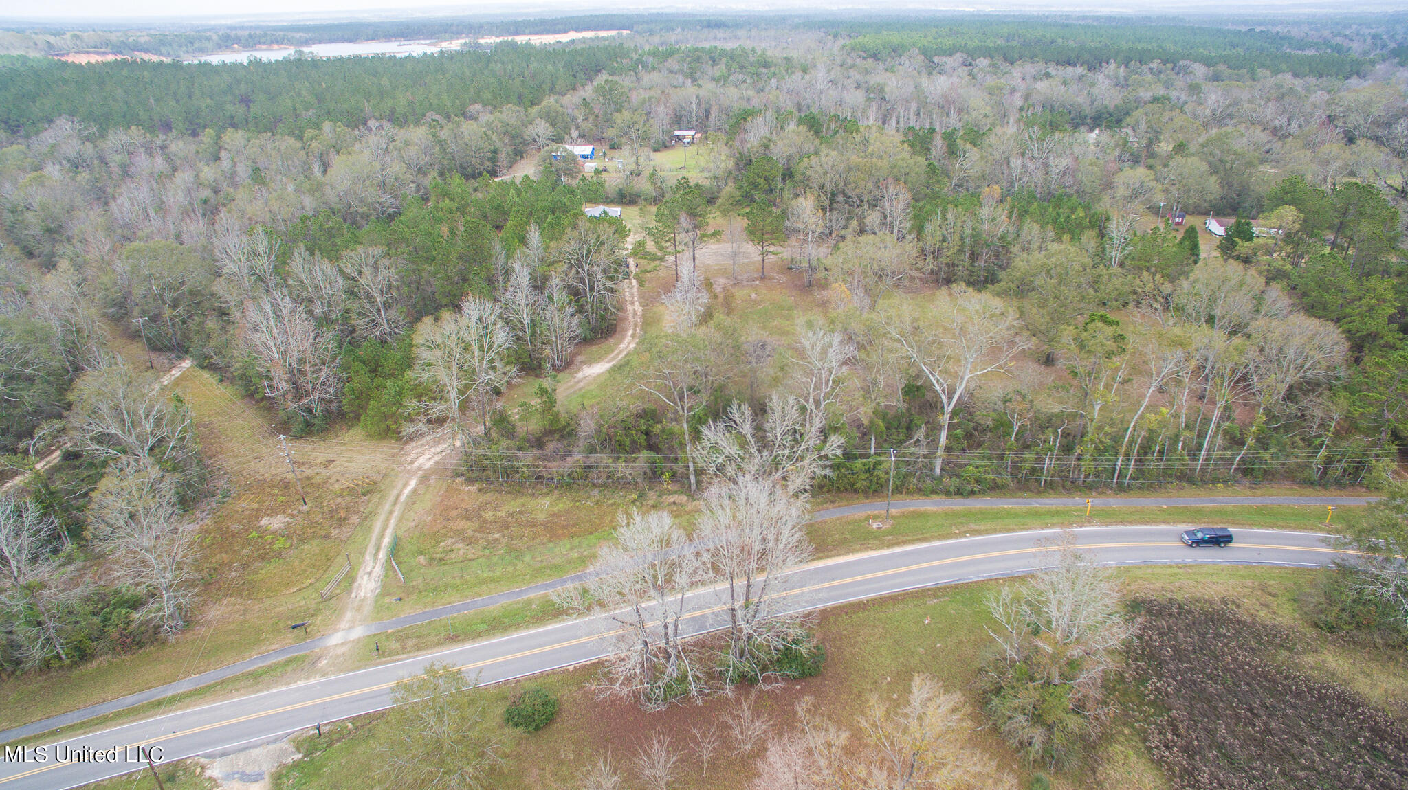 507 Wire Road East Perkinston, MS 39573 - Photo 2 of 21 Sunflower-4900