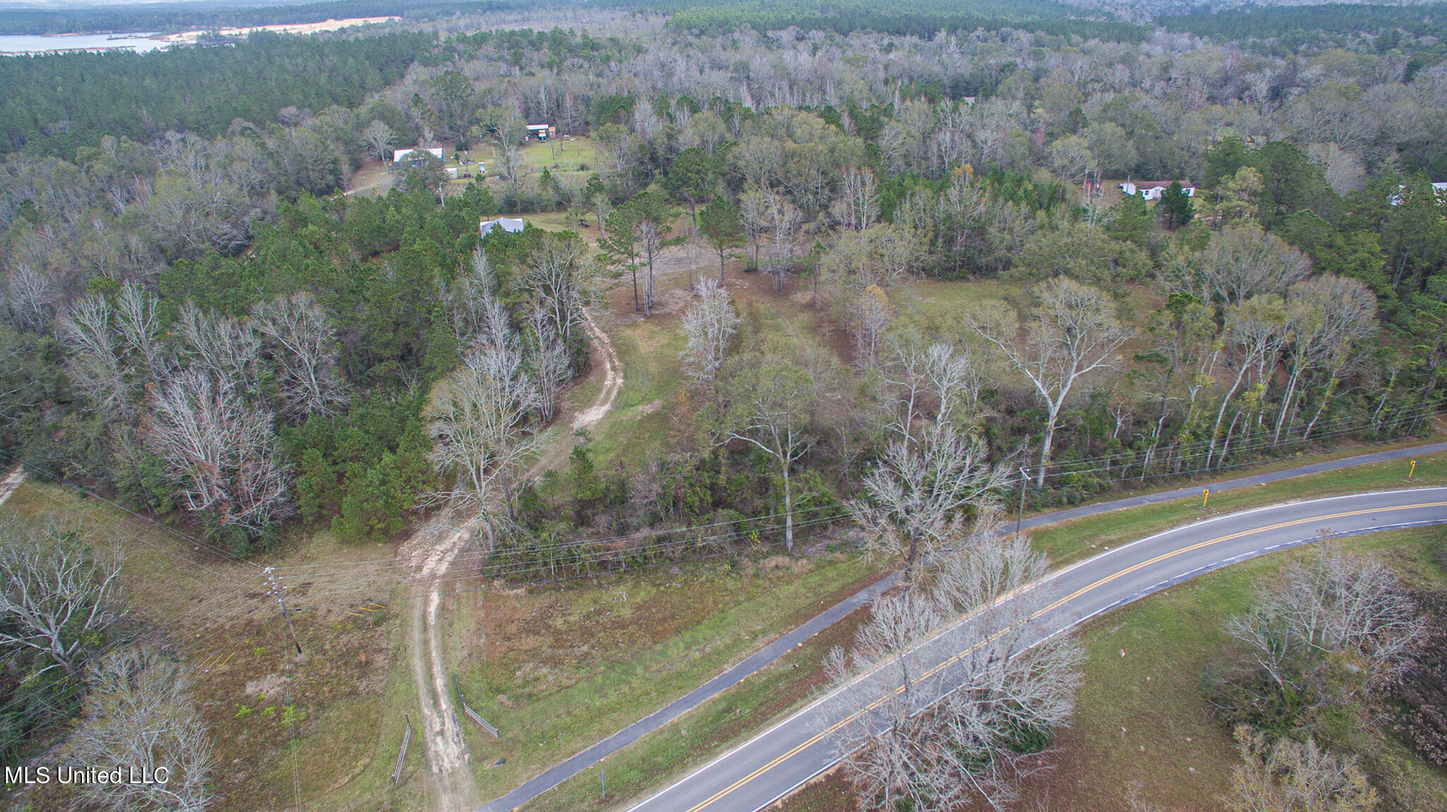 507 Wire Road East Perkinston, MS 39573 - Photo 3 of 21 Sunflower-4901