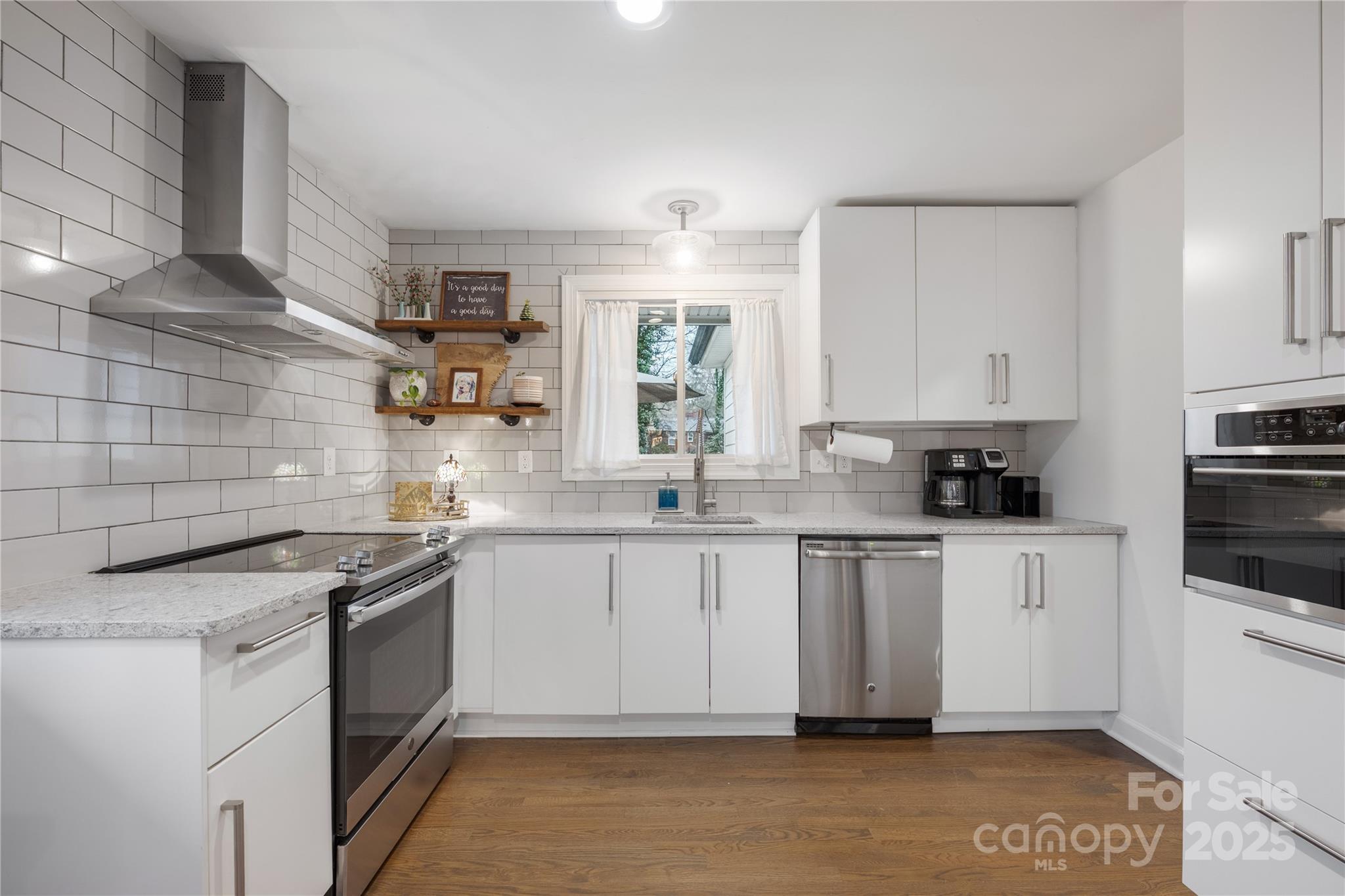 732 Manhasset Road Charlotte, NC 28209 - Photo 7 of 45 Gallery Image 7