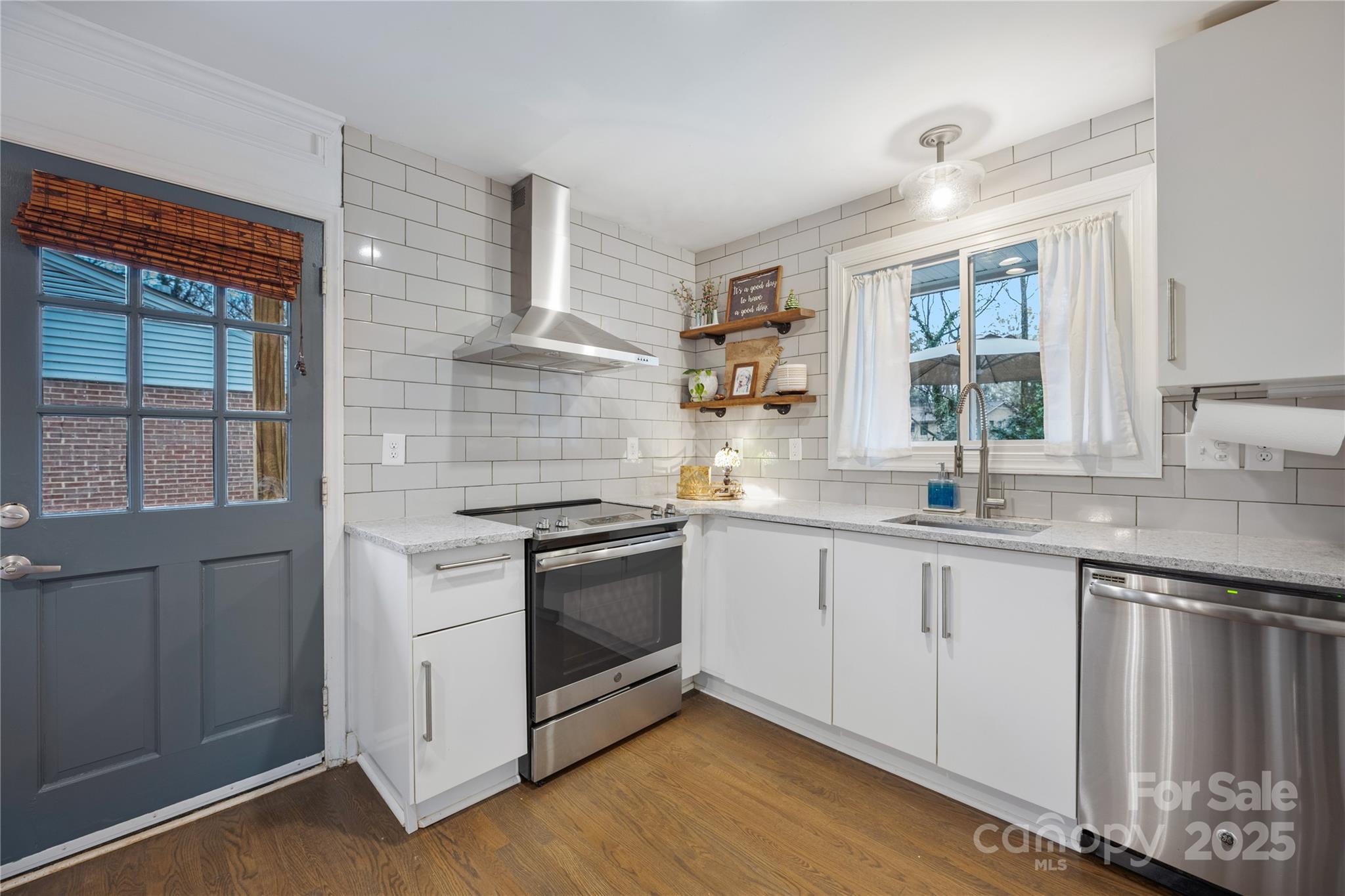 732 Manhasset Road Charlotte, NC 28209 - Photo 8 of 45 Gallery Image 8
