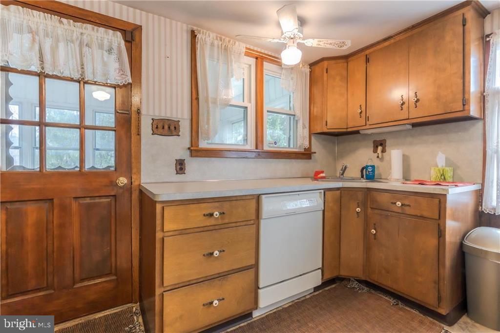 960 Creek Road Bangor, PA 18013 - Photo 11 of 31 Gallery Image 11
