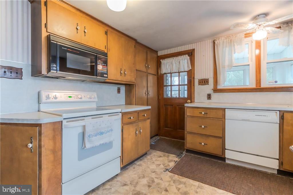 960 Creek Road Bangor, PA 18013 - Photo 10 of 31 Gallery Image 10