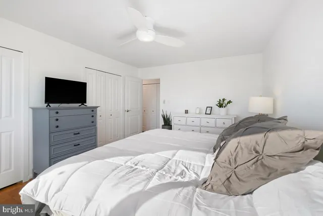 a picture of city view