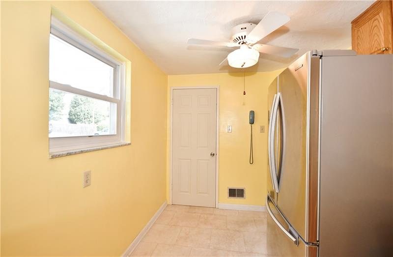 291 Olympic Road Pittsburgh, PA 15236 - Photo 13 of 25 Gallery Image 13