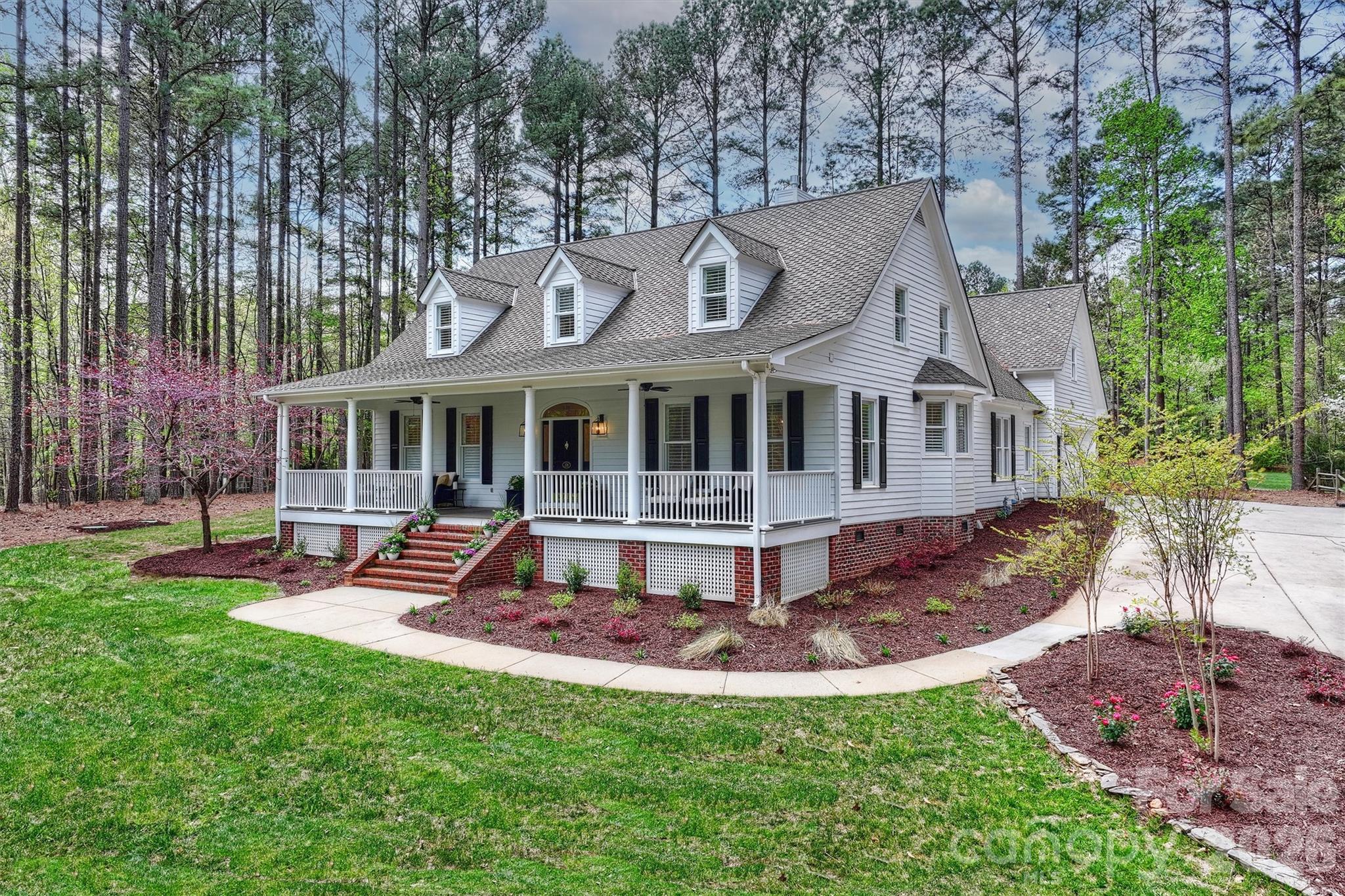 271 Beaten Path Road Mooresville, NC 28117 - Photo 1 of 48 Gallery Image 1