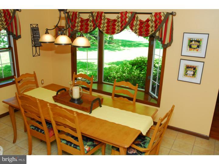 44 Golfview Lane Reading, PA 19606 - Photo 13 of 25 Breakfast Room