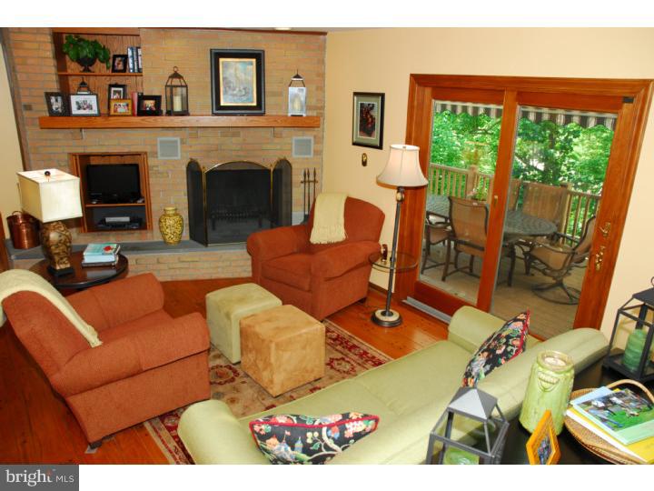 44 Golfview Lane Reading, PA 19606 - Photo 14 of 25 Family Room