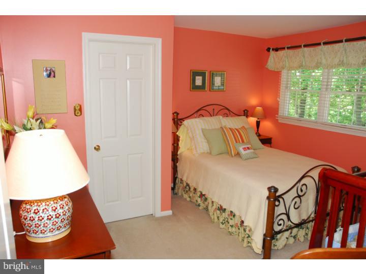 44 Golfview Lane Reading, PA 19606 - Photo 17 of 25 Bedroom