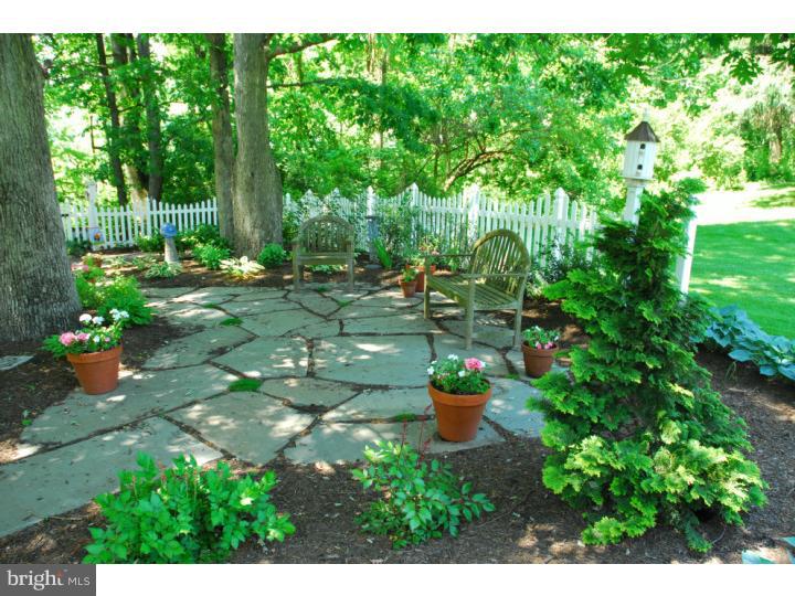 44 Golfview Lane Reading, PA 19606 - Photo 24 of 25 Exterior Side