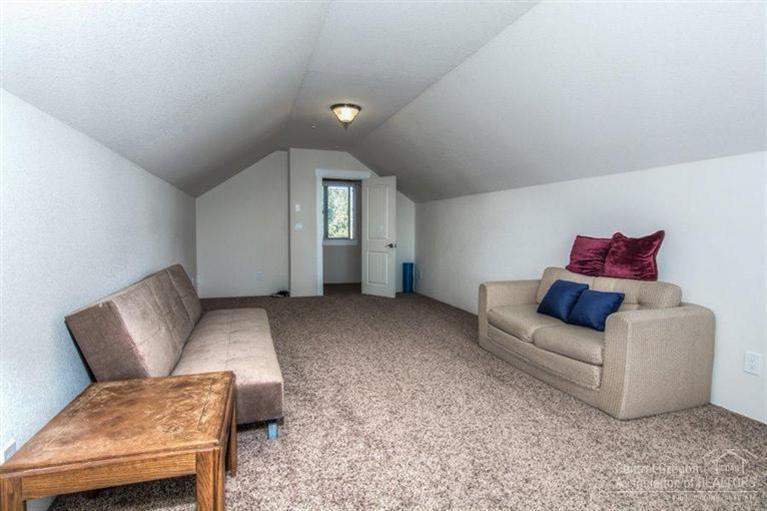 3493 Southeast Dallas Road Prineville, OR 97754 - Photo 16 of 25 Additional Photo