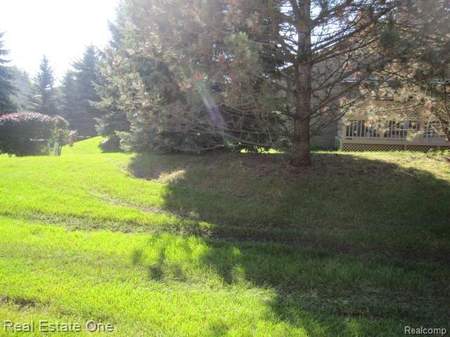 2142 London Bridge Drive, Unit 66 Rochester, MI 48307 - Photo 10 of 12 IMG_4182