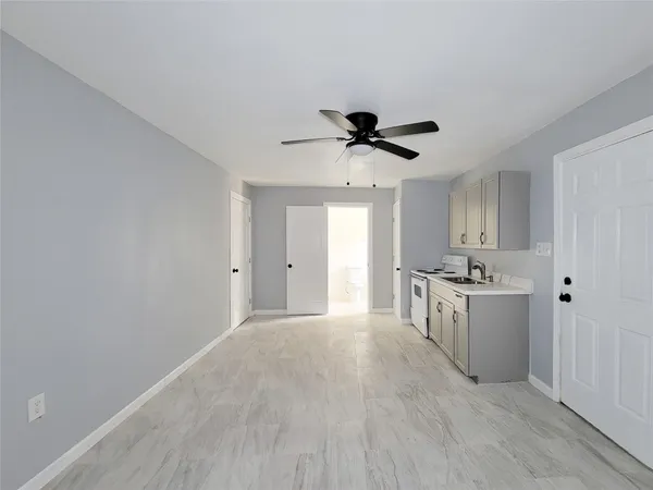 $1,000 | 5103 Karu Drive, Unit A, Spring, TX 77373