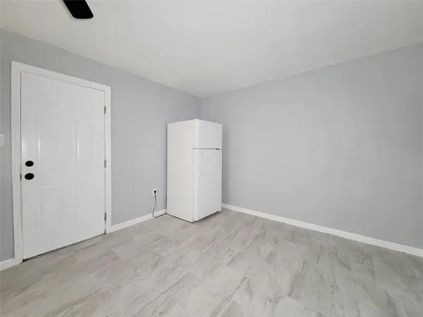 $1,000 | 5103 Karu Drive, Unit A, Spring, TX 77373