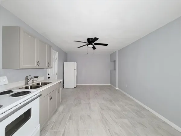 $1,000 | 5103 Karu Drive, Unit A, Spring, TX 77373