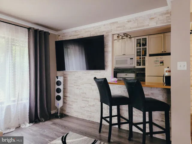 $2,300 | 9364 Neil Road, Unit B, Philadelphia, PA 19115