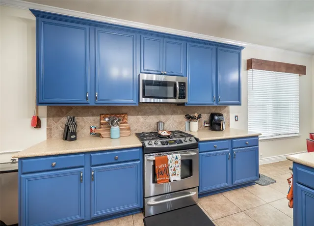 $389,500 | 376 Sweet Gum Drive, Kyle, TX 78640