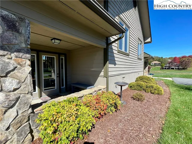 $3,000 | 419 East Landing Drive, Unit A3, Jefferson, NC 28640