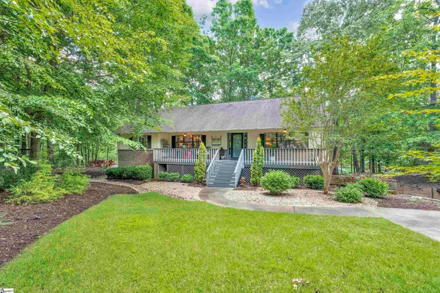 $702,500 | 345 Oconee Avenue, Westminster, SC 29693