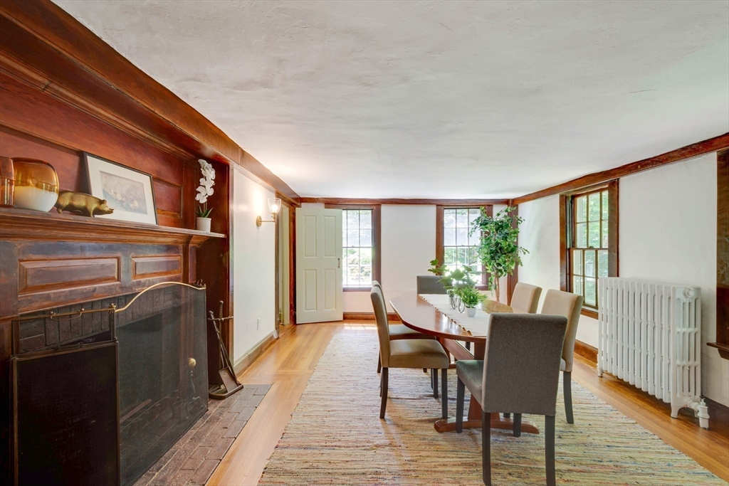 68 Conant Road Lincoln, MA 01773 - Photo 3 of 40