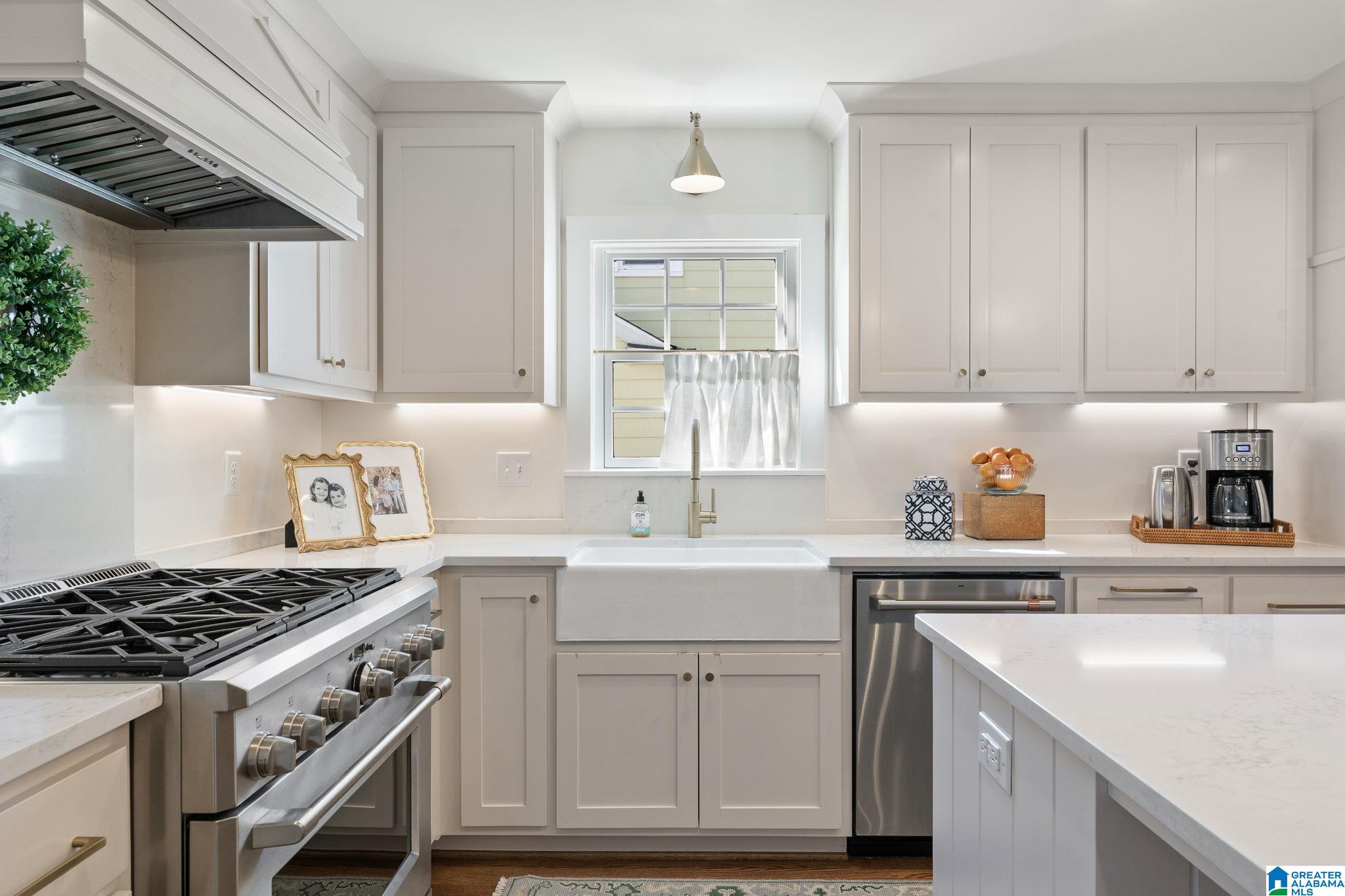 1852 Lancaster Road Birmingham, AL 35209 - Photo 12 of 54