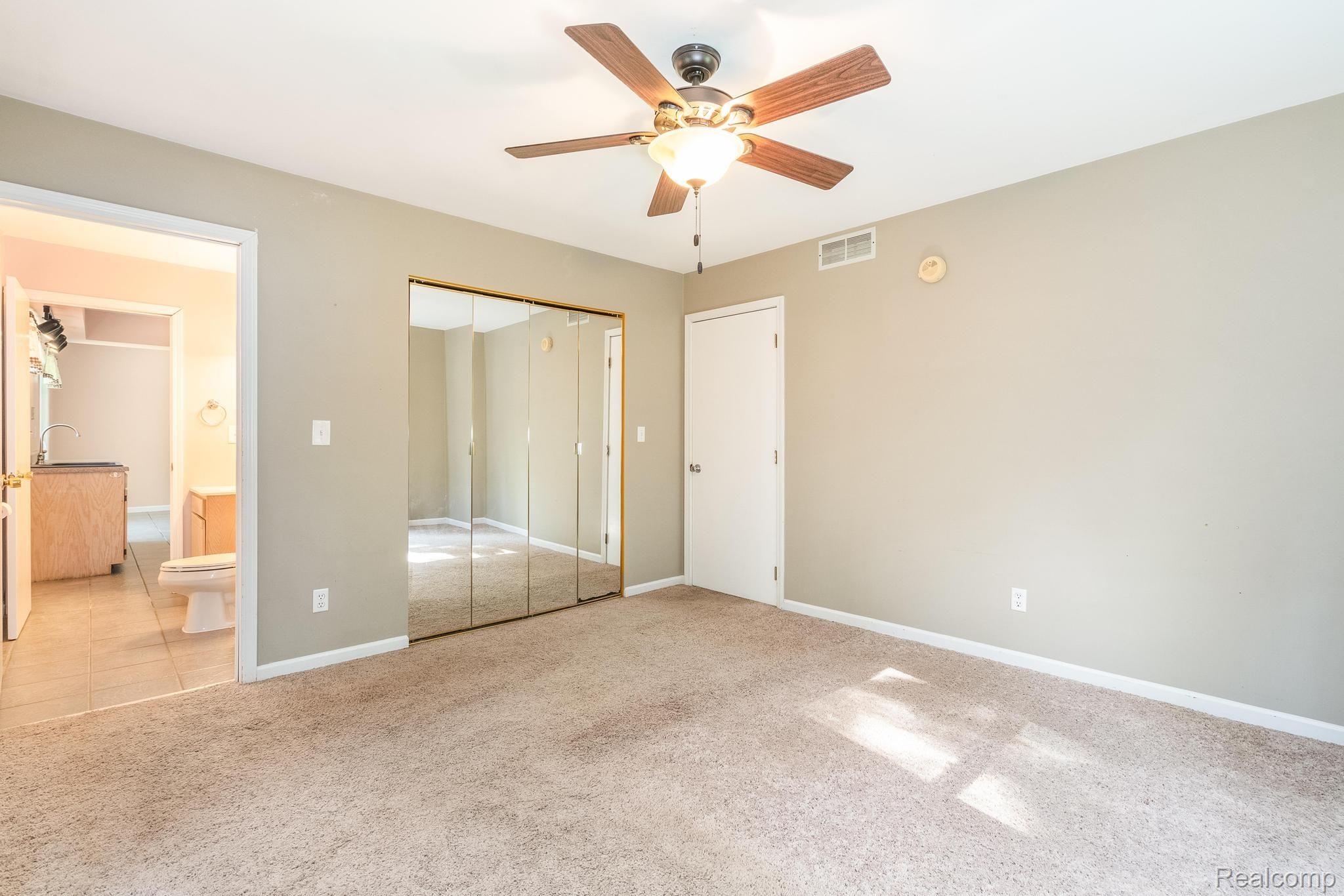 45171 Dunn Road Belleville, MI 48111 - Photo 34 of 52 Gallery Image 34