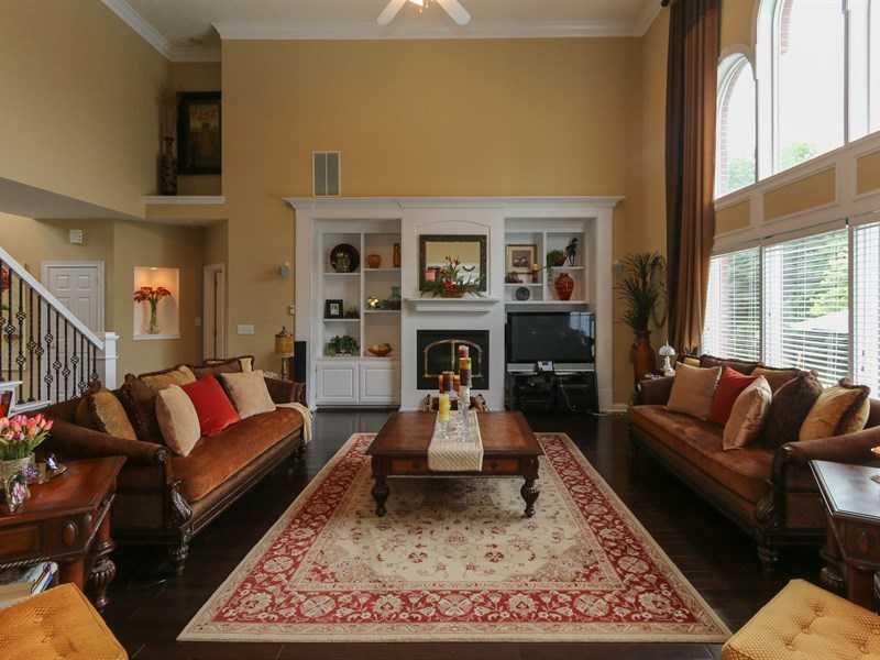 1605 Stafford Road Plainfield, IN 46168 - Photo 5 of 24 Gallery Image 5