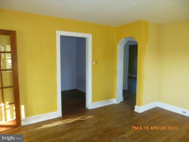 292 Reunion Corner Road Gerrardstown, WV 25420 - Photo 6 of 22 Living Room
