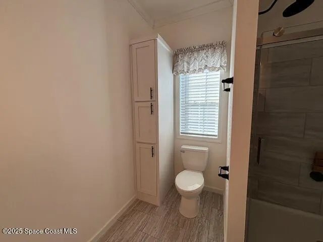 a bathroom with a toilet