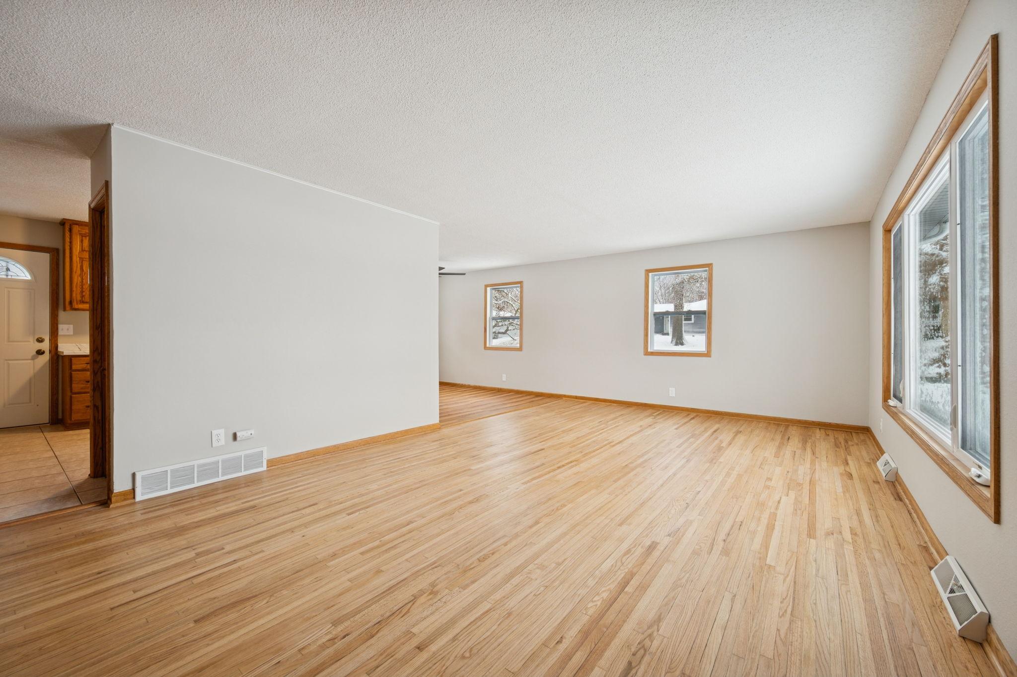 540 156th Lane Northwest Andover, MN 55304 - Photo 3 of 33