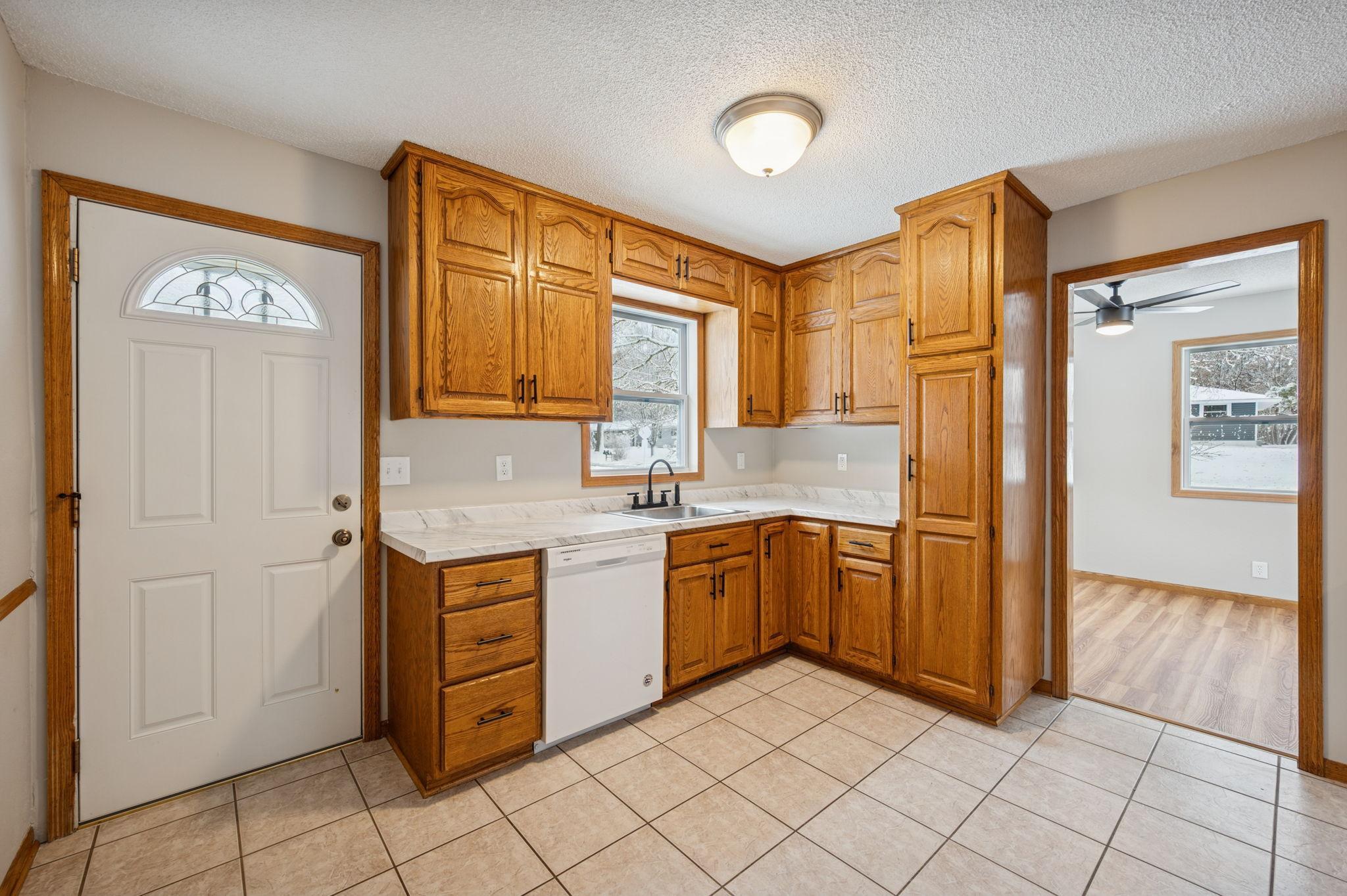 540 156th Lane Northwest Andover, MN 55304 - Photo 7 of 33