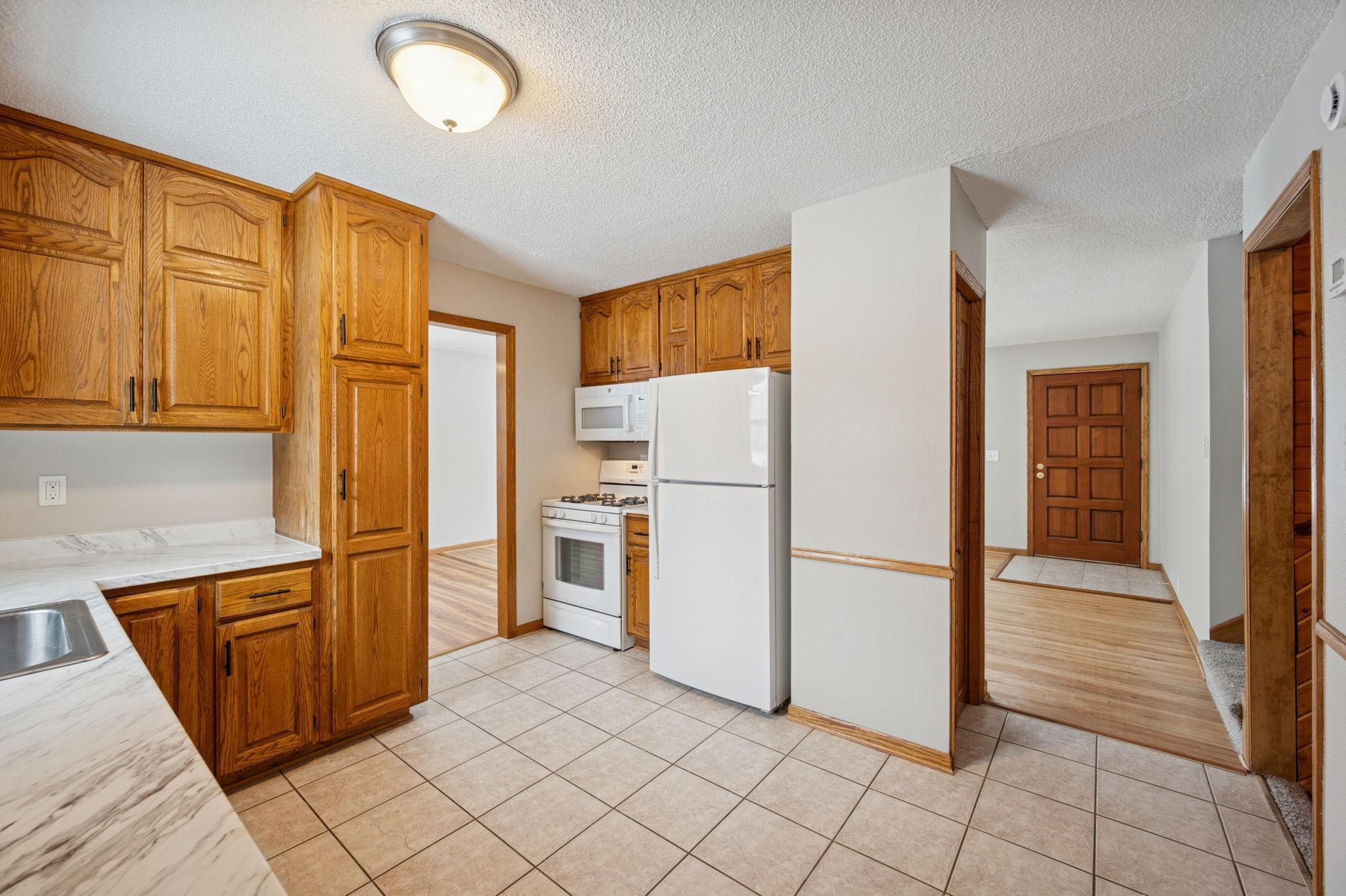 540 156th Lane Northwest Andover, MN 55304 - Photo 9 of 33