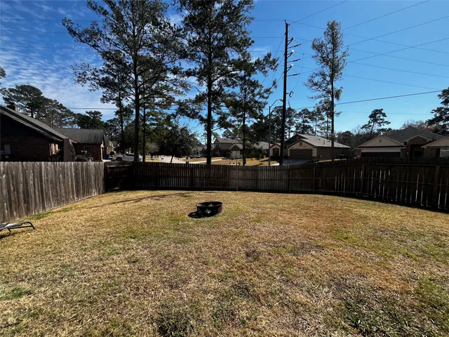 $300,000 | 2340 La Salle Woods, Unit WOODS, Conroe, TX 77304