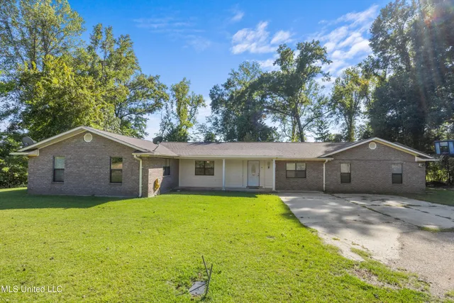 $145,000 | 4897 Alcorn Road, Lorman, MS 39096
