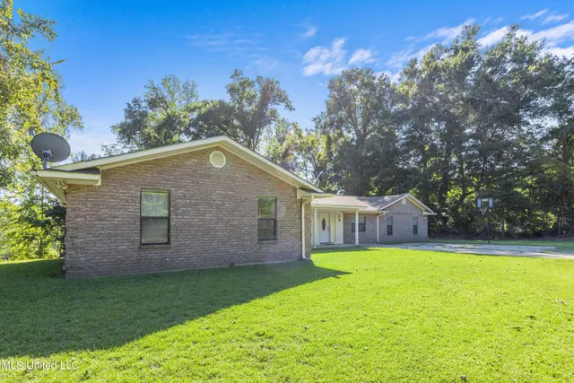 $145,000 | 4897 Alcorn Road, Lorman, MS 39096