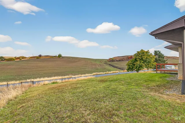 $419,000 | 33818 N Road, Kendrick, ID 83537