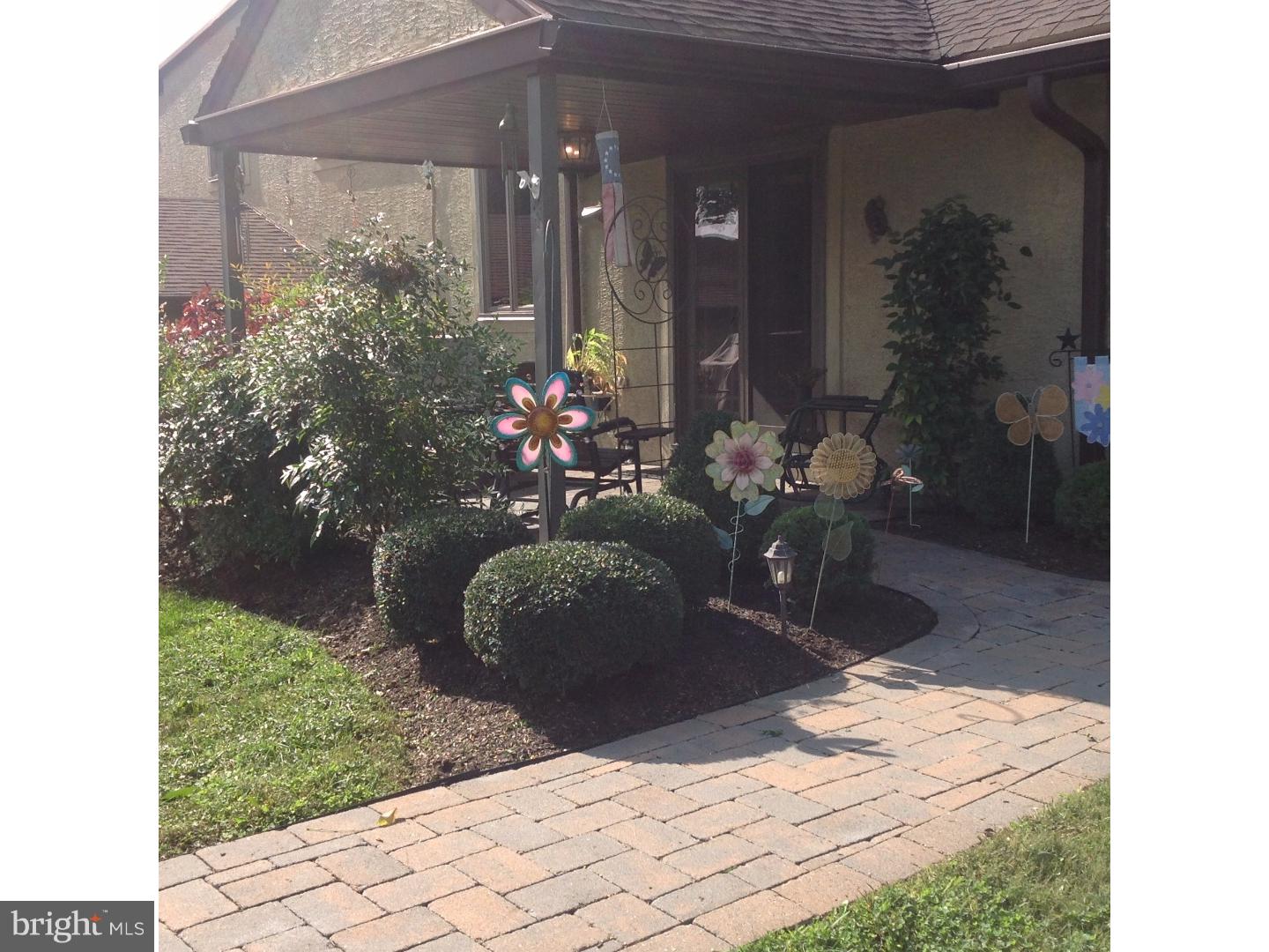 130 Poplar Road Newtown Square, PA 19073 - Photo 3 of 17 Patio