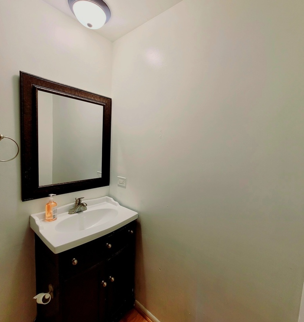 1889 Michigan City Road, Unit 3E Calumet City, IL 60409 - Photo 10 of 11