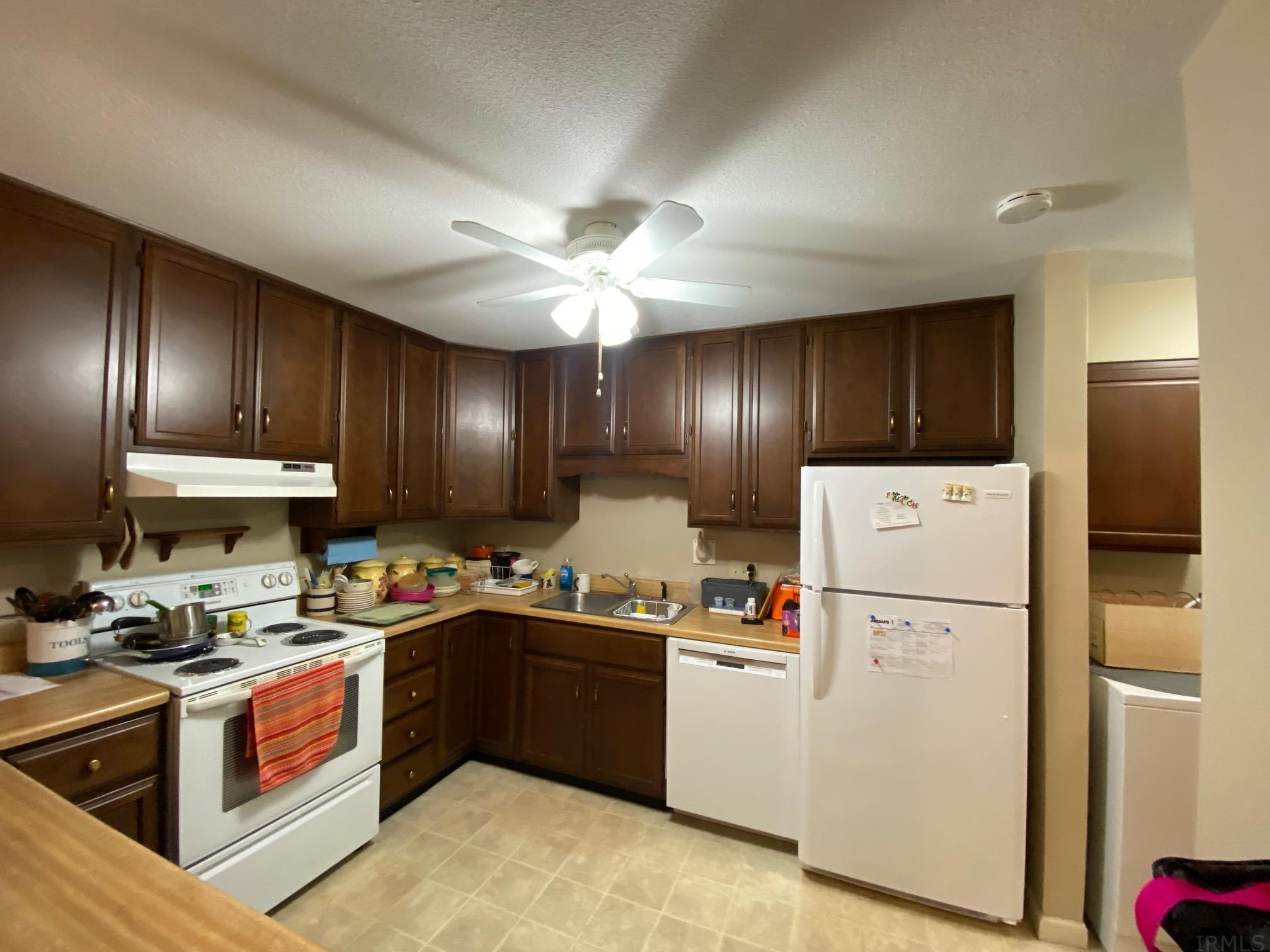 506 Reyling Drive Jasper, IN 47546 - Photo 4 of 11 Gallery Image 4