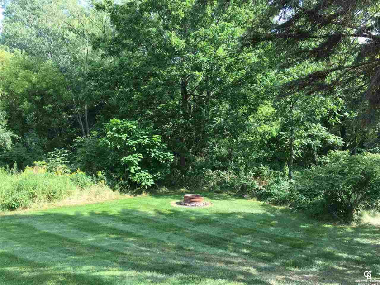 1677 South Morrice Road Owosso, MI 48867 - Photo 6 of 26 31329442-5.JPG