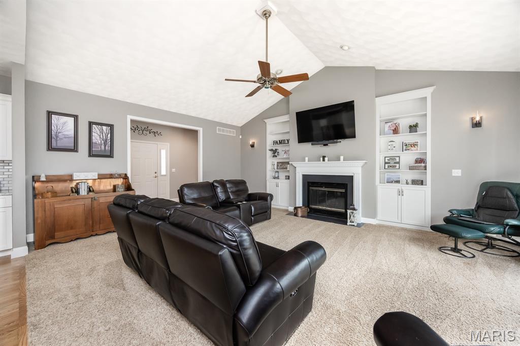 10050 Grodeon Road Mascoutah, IL 62258 - Photo 7 of 56 Gallery Image 7