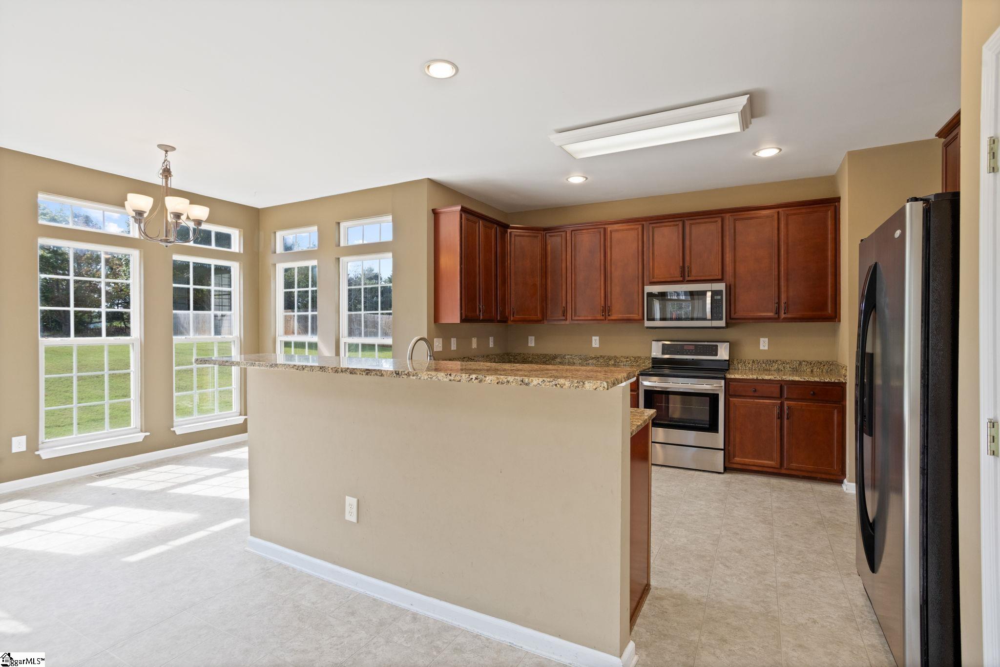 218 Ridge Bay Court Greenville, SC 29611 - Photo 17 of 36 Gallery Image 17
