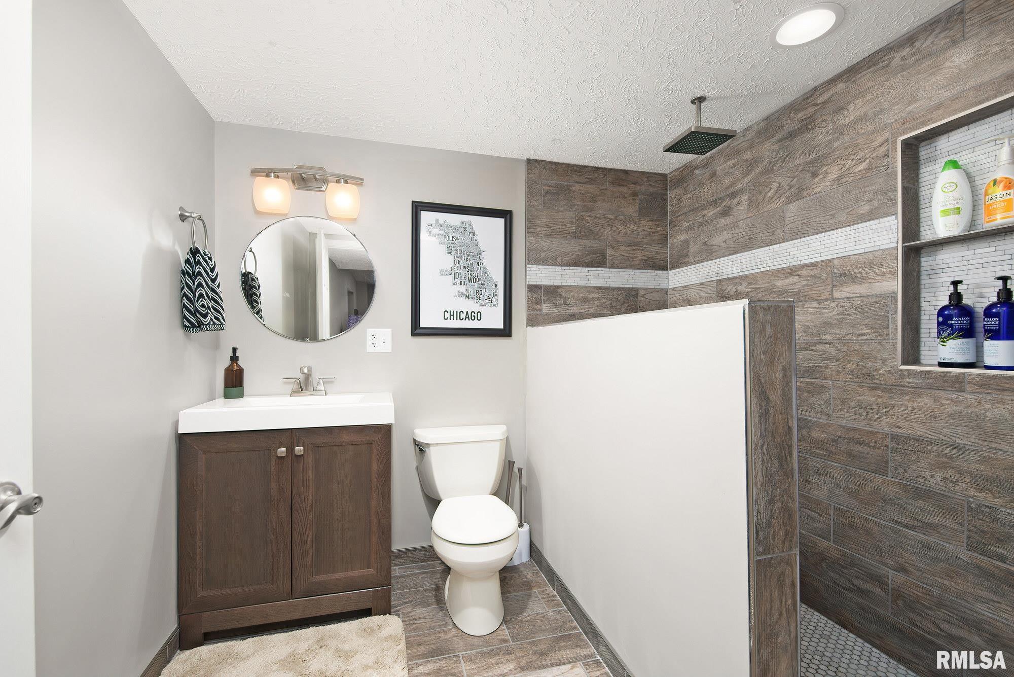 19361 Wells Ferry Road Bettendorf, IA 52722 - Photo 32 of 46 Gallery Image 32