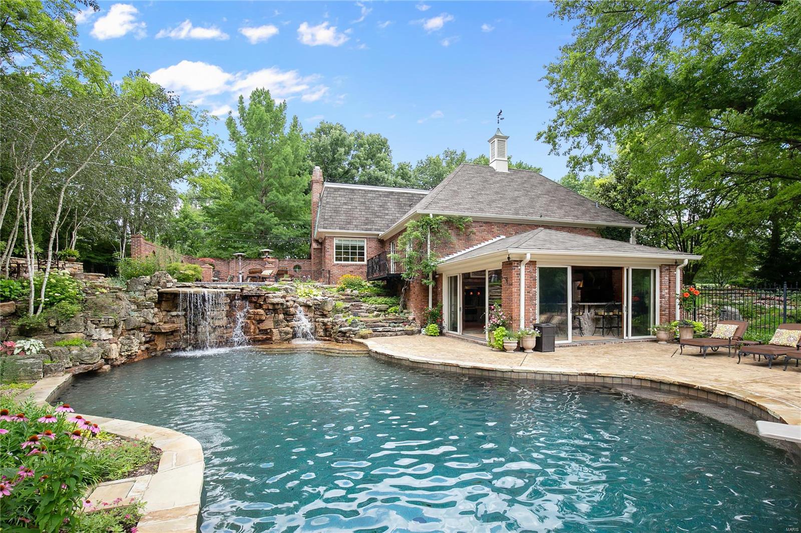 9972 Old Warson Road Ladue, MO 63124 - Photo 1 of 48 Gallery Image 1
