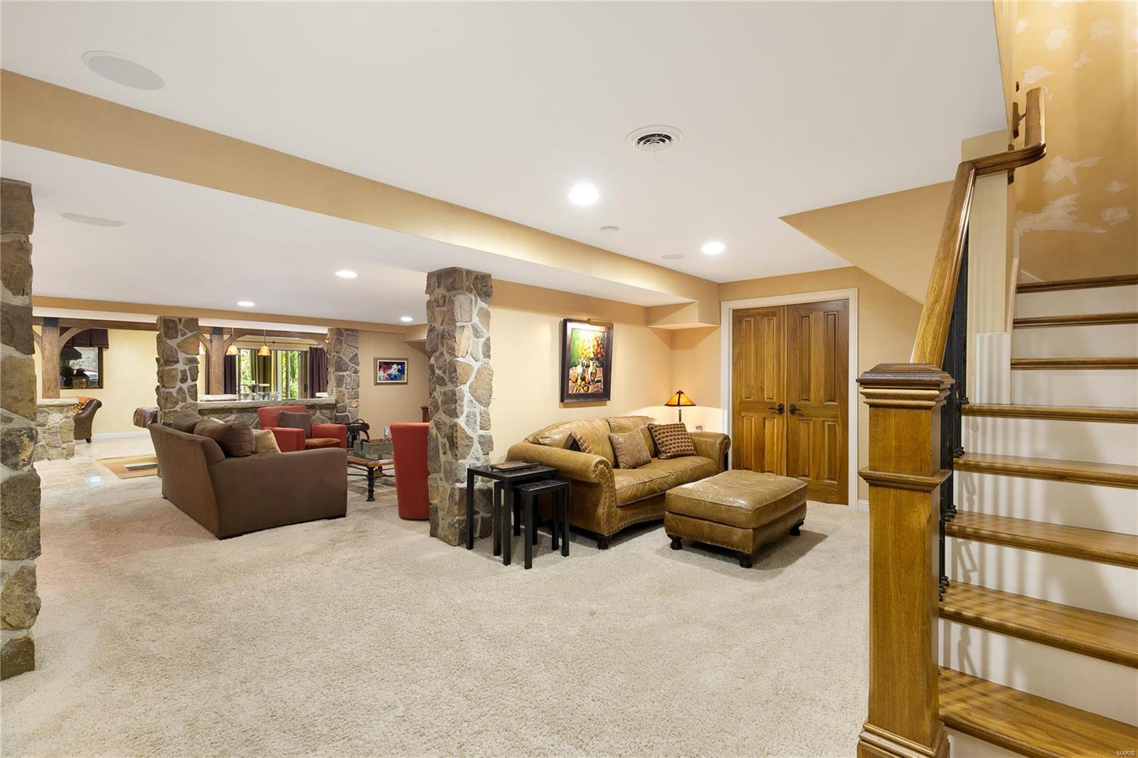 9972 Old Warson Road Ladue, MO 63124 - Photo 32 of 48 Gallery Image 32